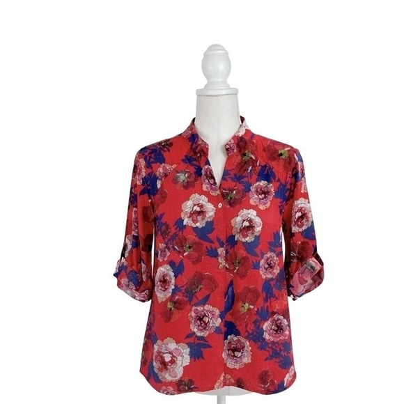 grand & greene Tops - Grand & Greene Women's 3/4 Sleeve Red Floral V-Neck Blouse Size L